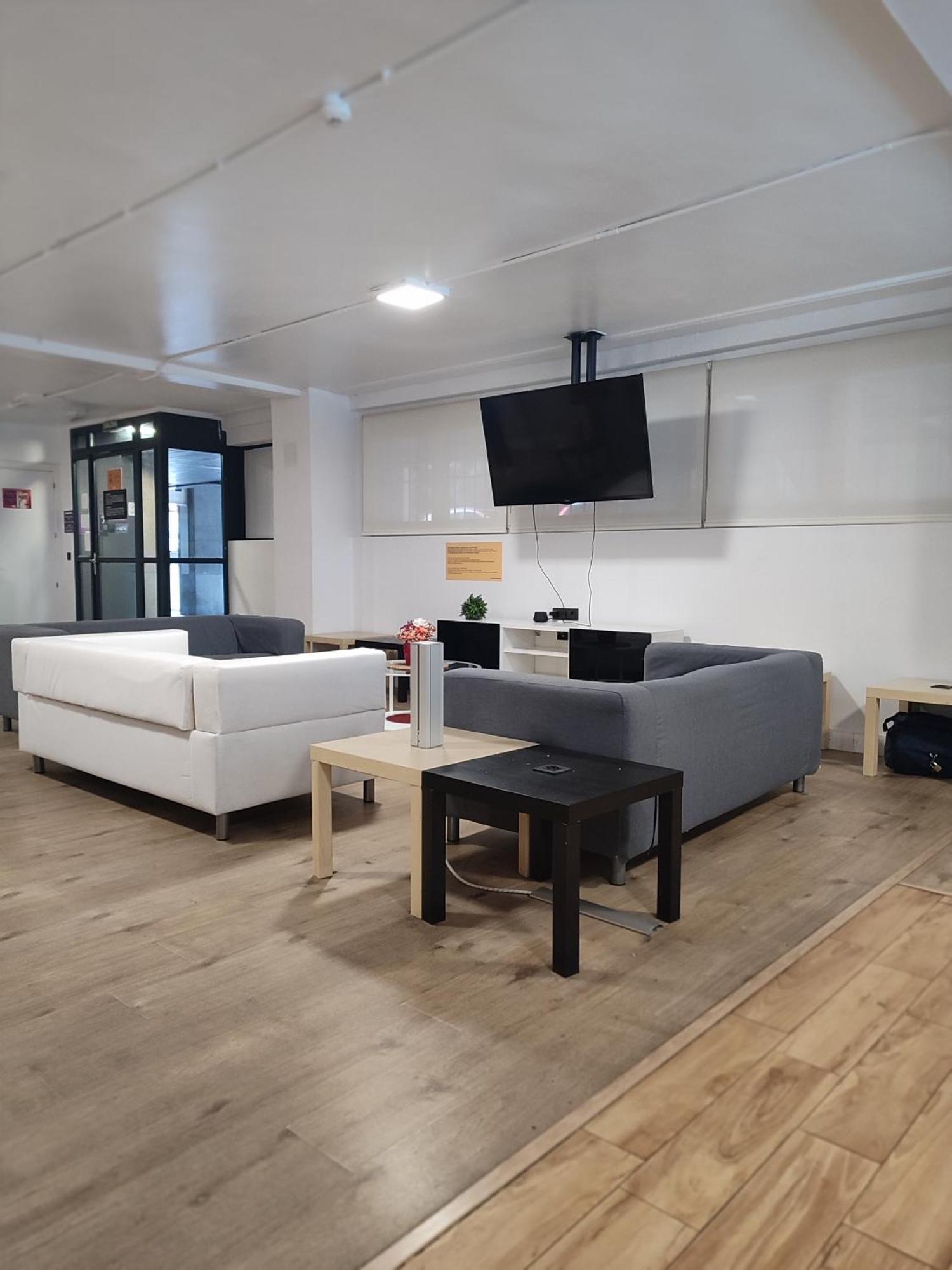 Bilbao Metropolitan Hostel By Bossh Hotels Exteriör bild