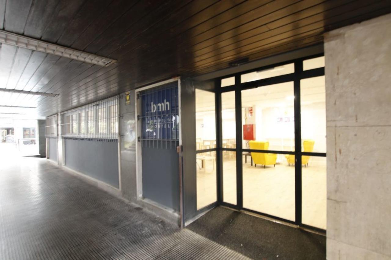Bilbao Metropolitan Hostel By Bossh Hotels Exteriör bild