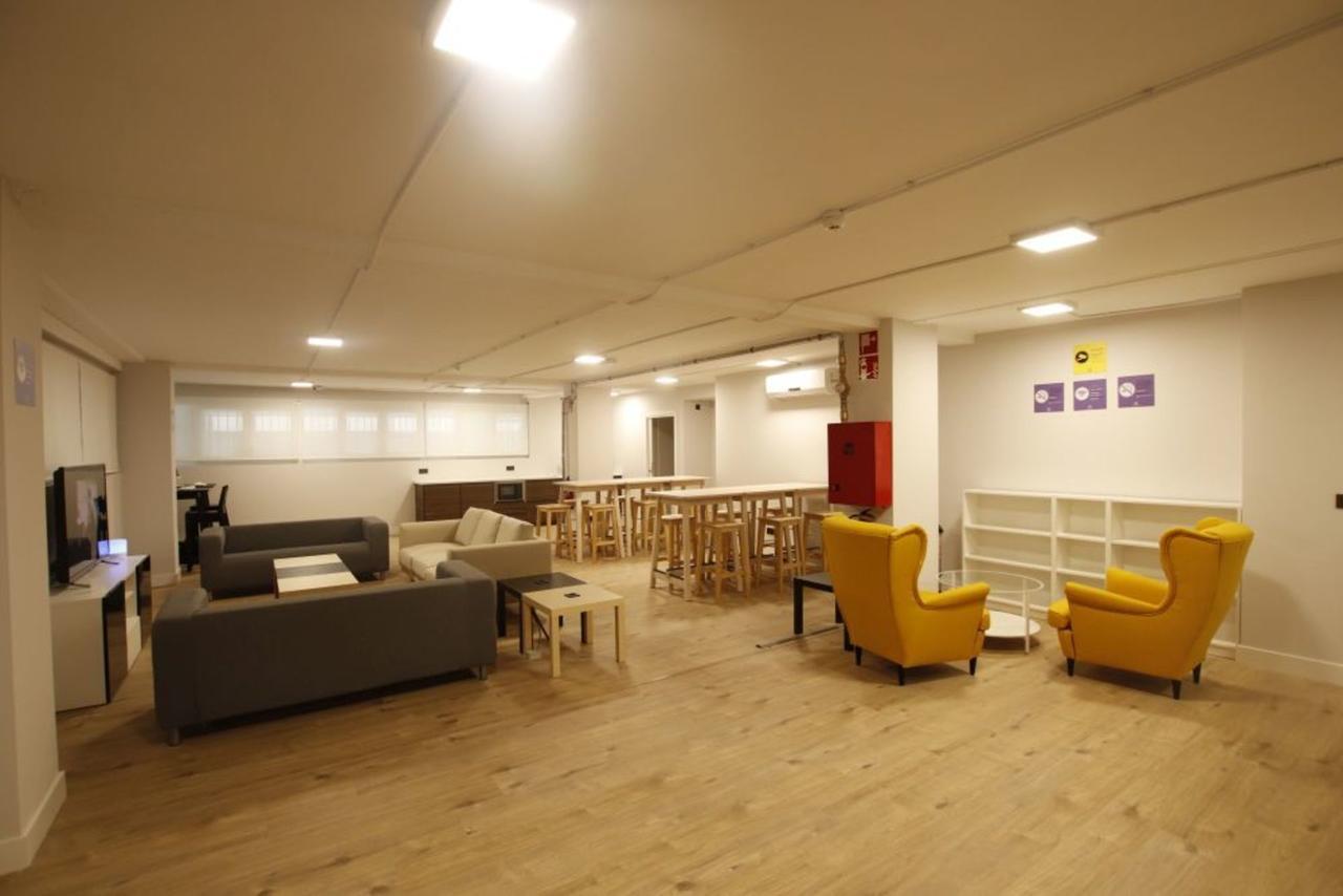 Bilbao Metropolitan Hostel By Bossh Hotels Exteriör bild
