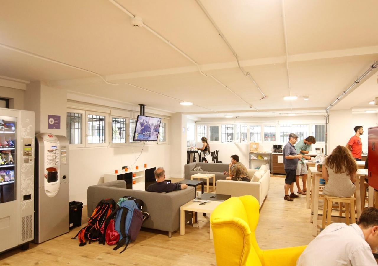 Bilbao Metropolitan Hostel By Bossh Hotels Exteriör bild